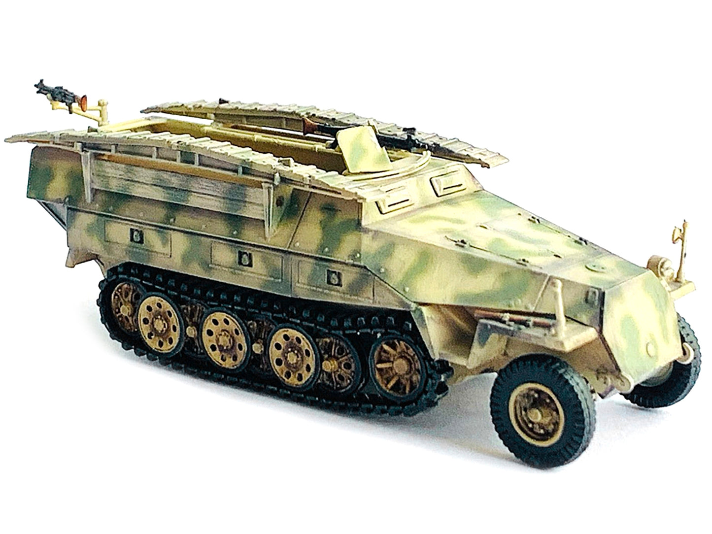 German Sd.Kfz. 251/7 Ausf.D Pionierpanzerwagen Armored Vehicle "NEO Dragon Armor" Series 1/72 Plastic Model by Dragon Models