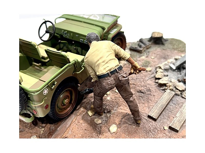 "4X4 Mechanic" Figure 4 for 1/18 Scale Models by American Diorama